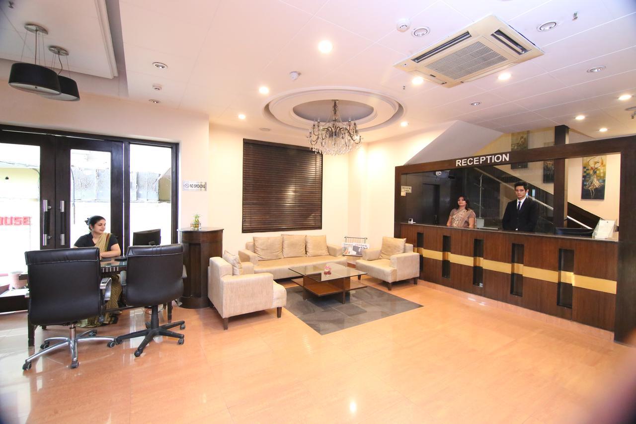 Cs Boutique Hotel Faridabad Eksteriør billede