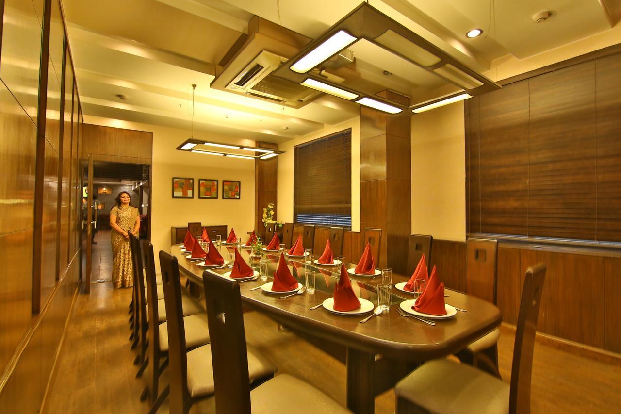 Cs Boutique Hotel Faridabad Eksteriør billede