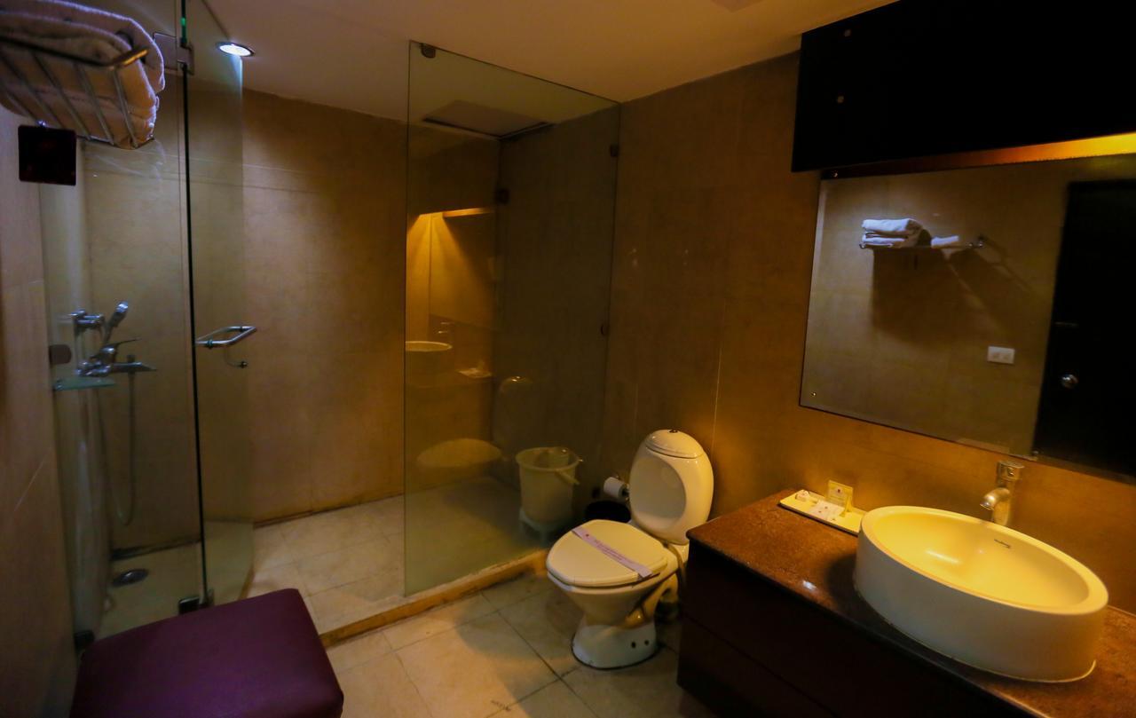 Cs Boutique Hotel Faridabad Eksteriør billede