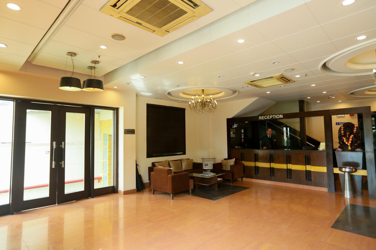Cs Boutique Hotel Faridabad Eksteriør billede