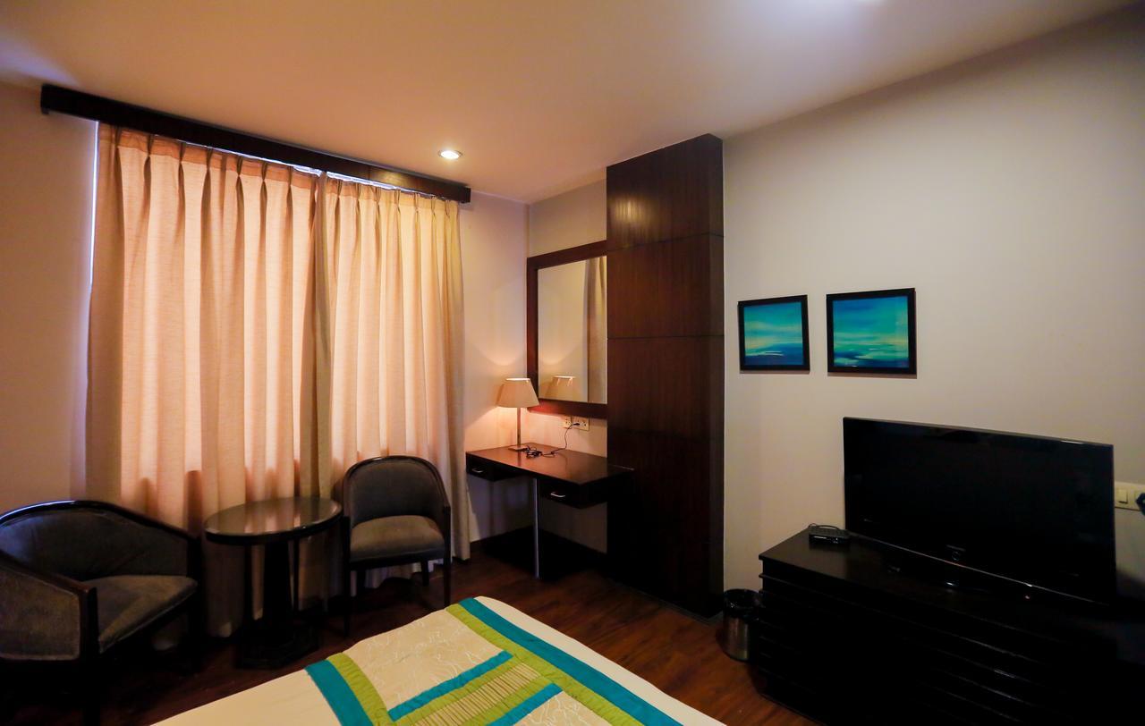 Cs Boutique Hotel Faridabad Eksteriør billede